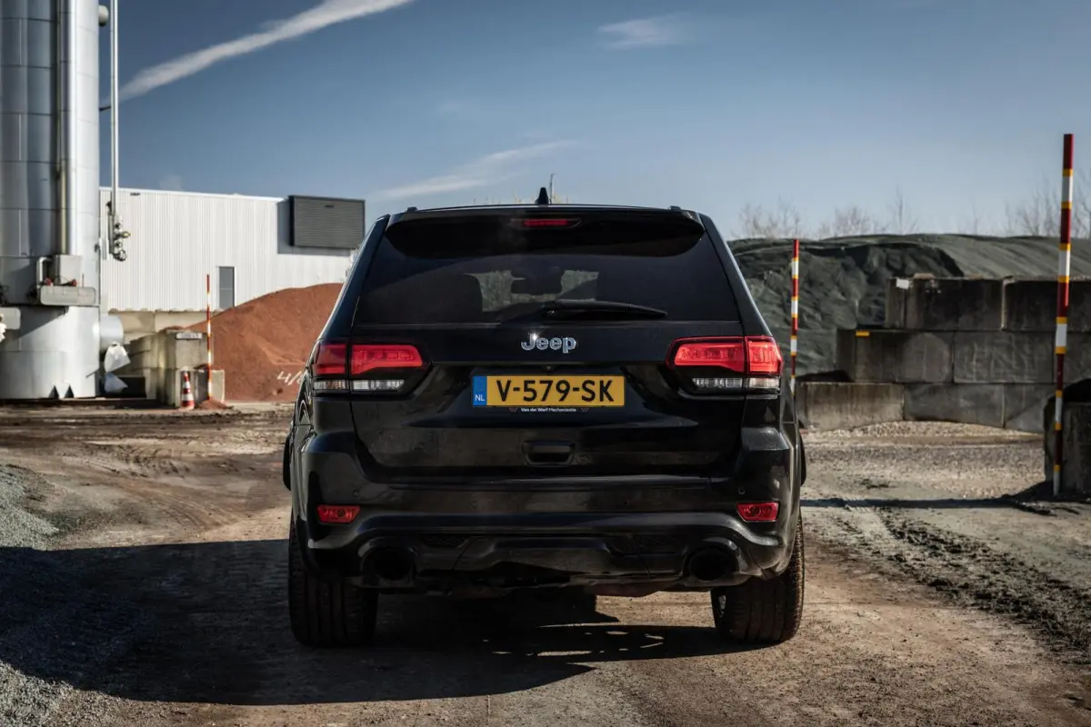 6.4 V8 SRT Grijs Kenteken - LPG/G3 - Pano - Leder - Xenon