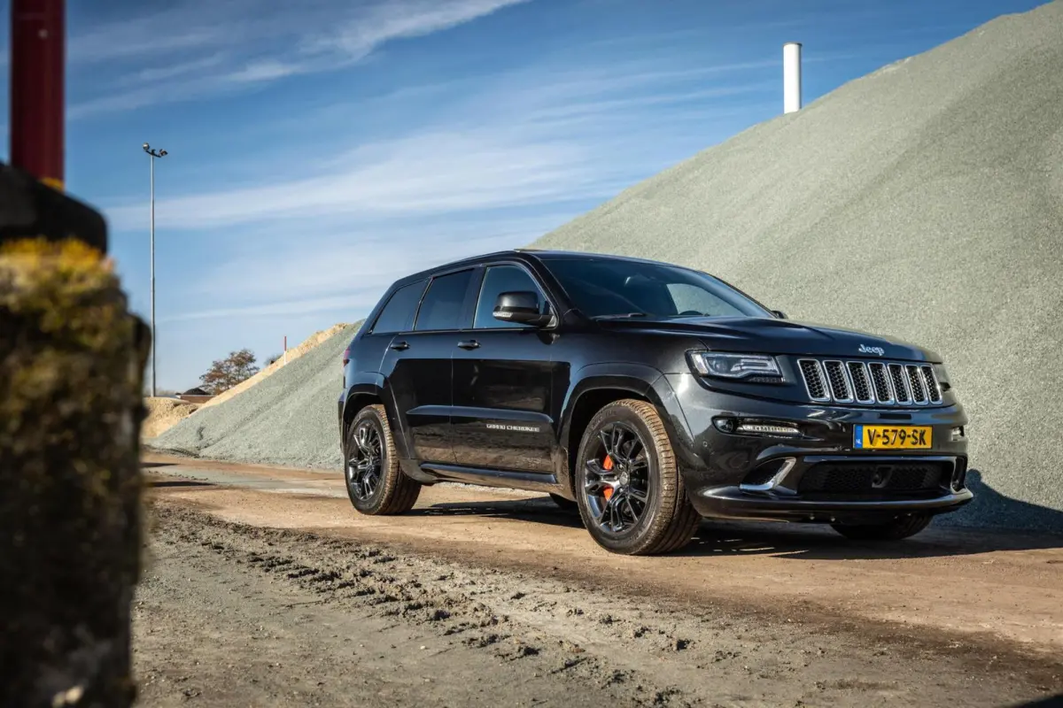 6.4 V8 SRT Grijs Kenteken - LPG/G3 - Pano - Leder - Xenon