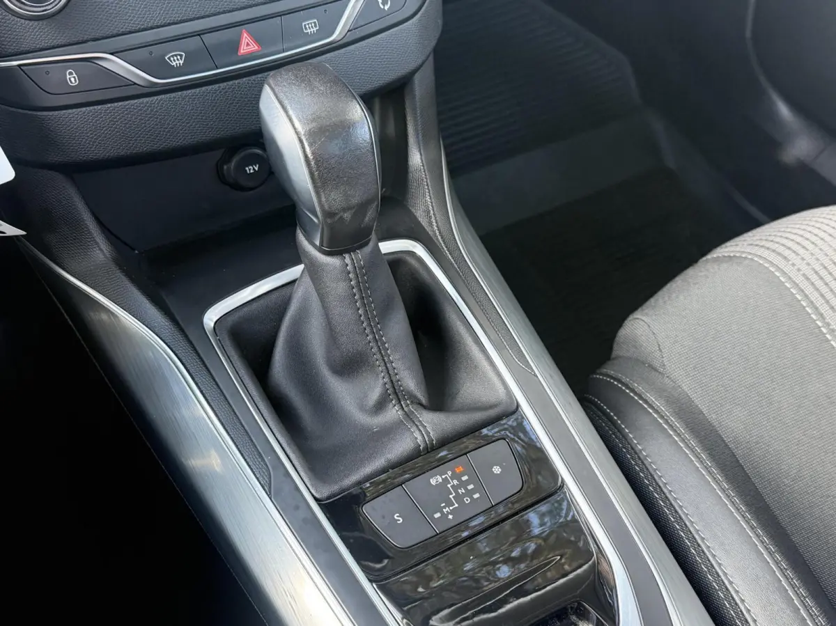 1.2 Gt Line automaat en trekhaak