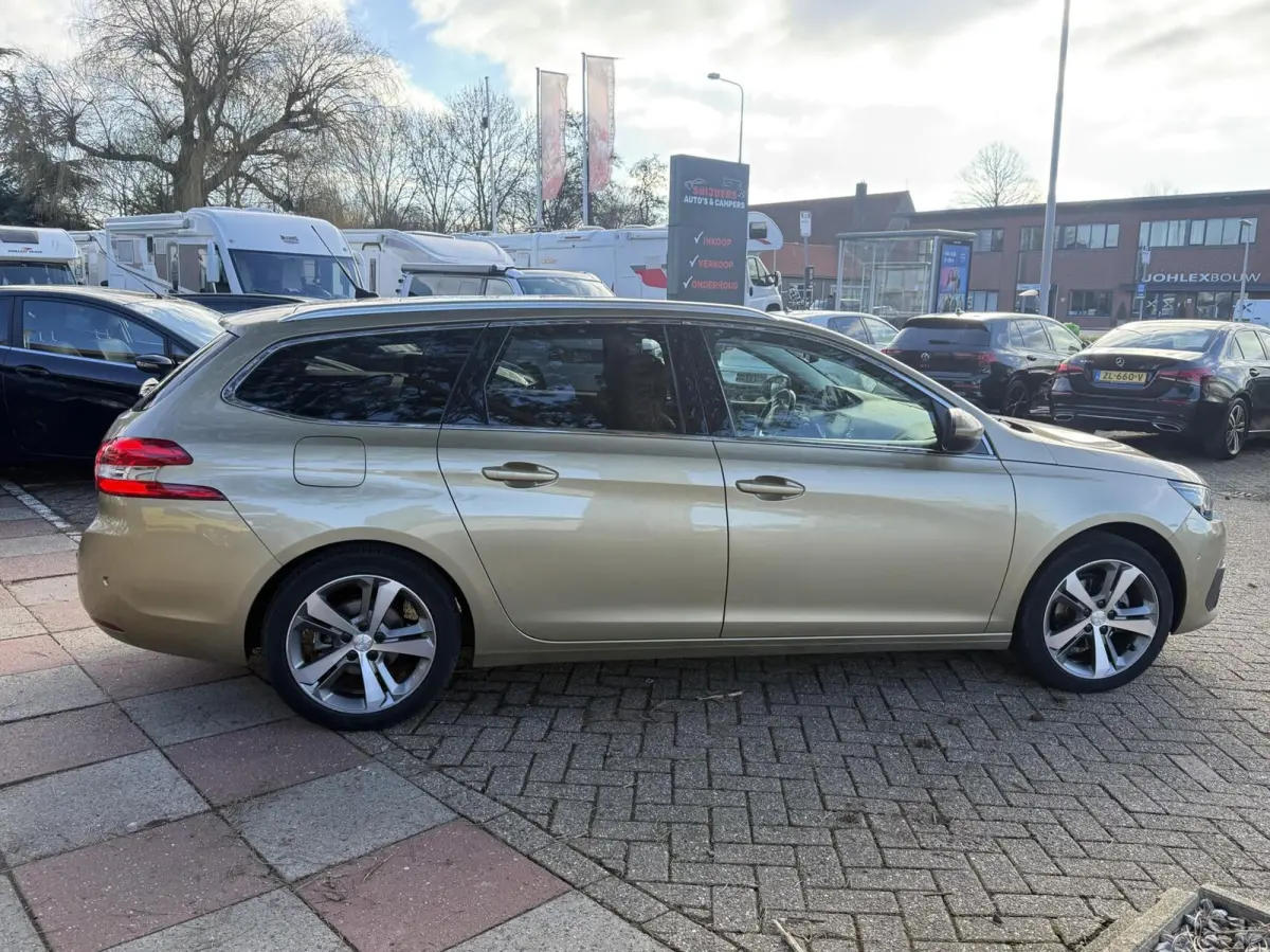 1.2 Gt Line automaat en trekhaak