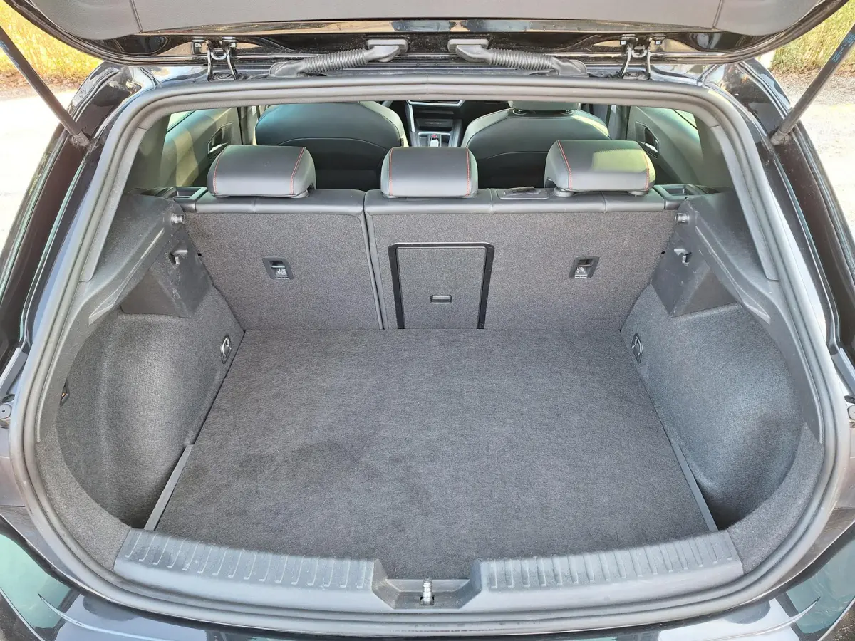 TSI 204pk DSG Hybrid PHEV FR (Pano,Trekhaak,Camera,Virtual)