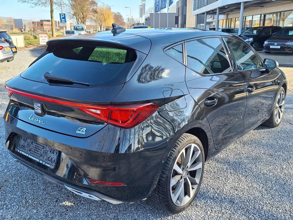 TSI 204pk DSG Hybrid PHEV FR (Pano,Trekhaak,Camera,Virtual)
