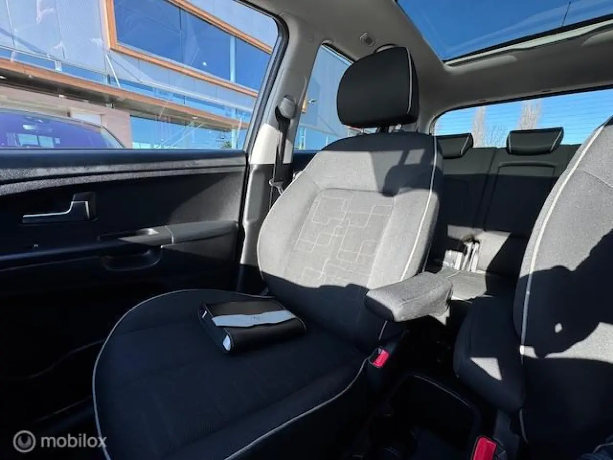 1.4 CVVT ExecutiveLine Panorama schuif kantel dak , Stoel & stuur verwarming , Navigatie & camera achter , Velgen , Prive glas