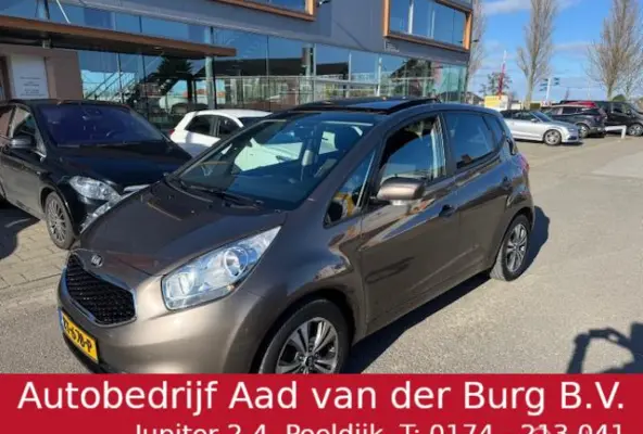 1.4 CVVT ExecutiveLine Panorama schuif kantel dak , Stoel & stuur verwarming , Navigatie & camera achter , Velgen , Prive glas