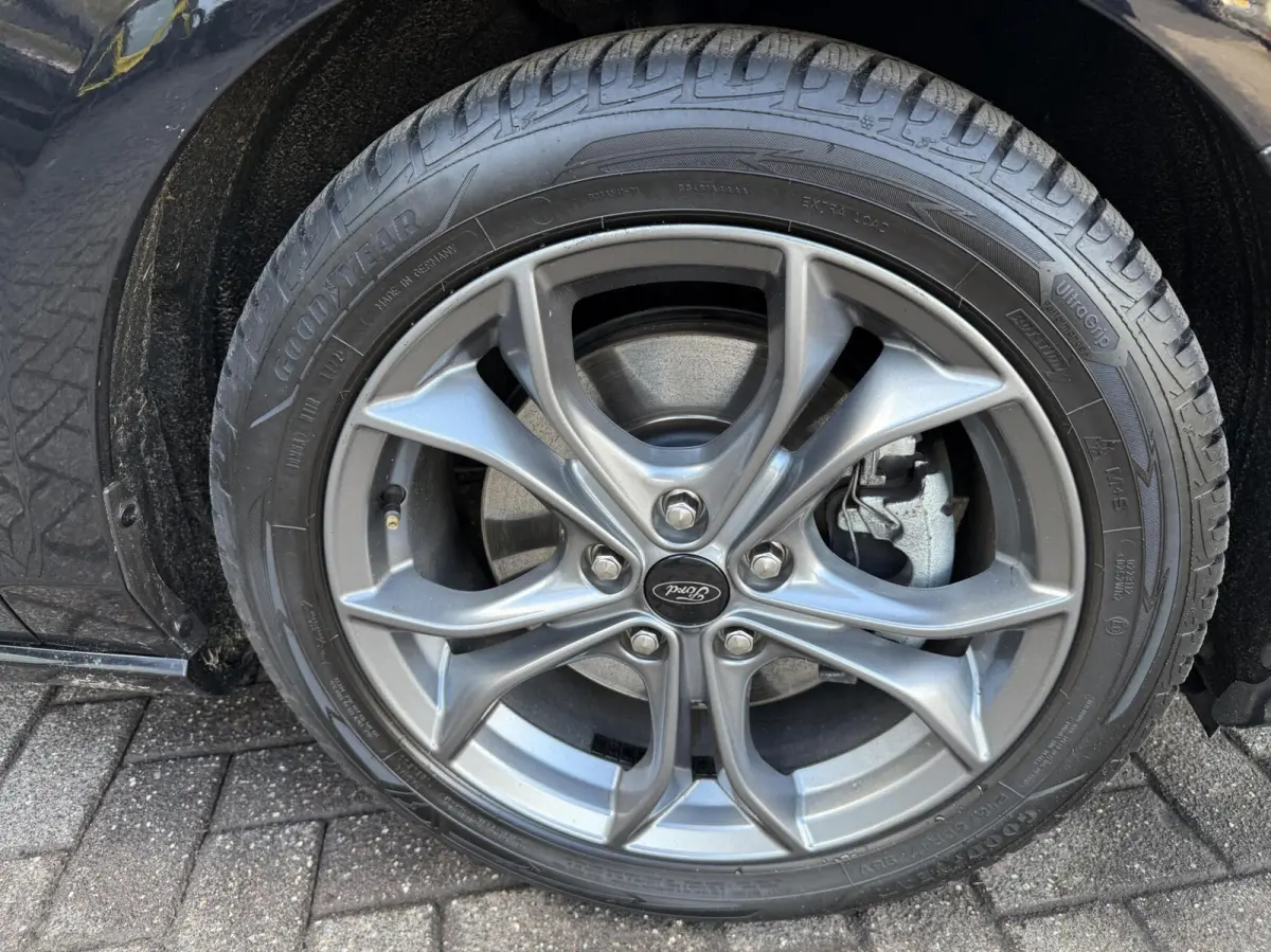 1.0 EcoBoost Hybrid ST Line *ALL-IN PRIJS*