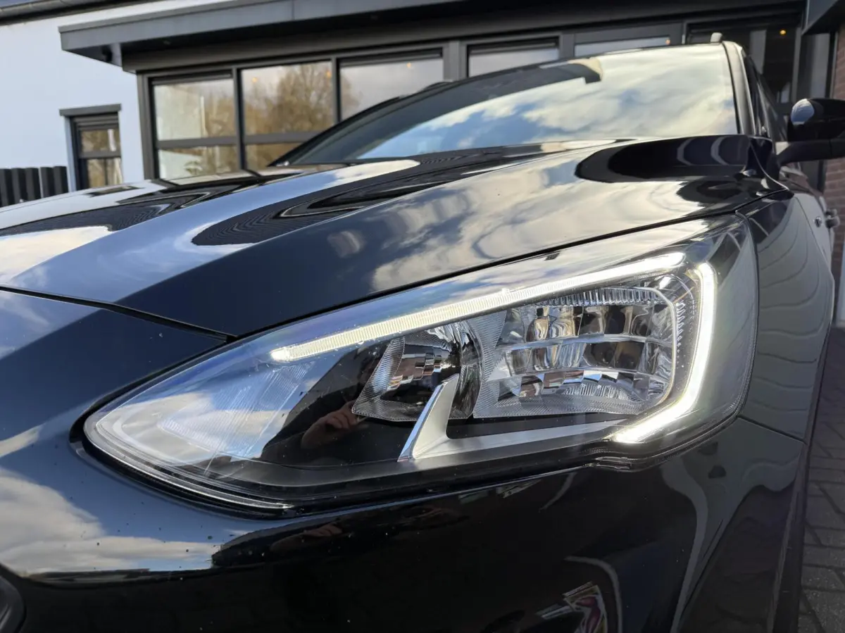 1.0 EcoBoost Hybrid ST Line *ALL-IN PRIJS*