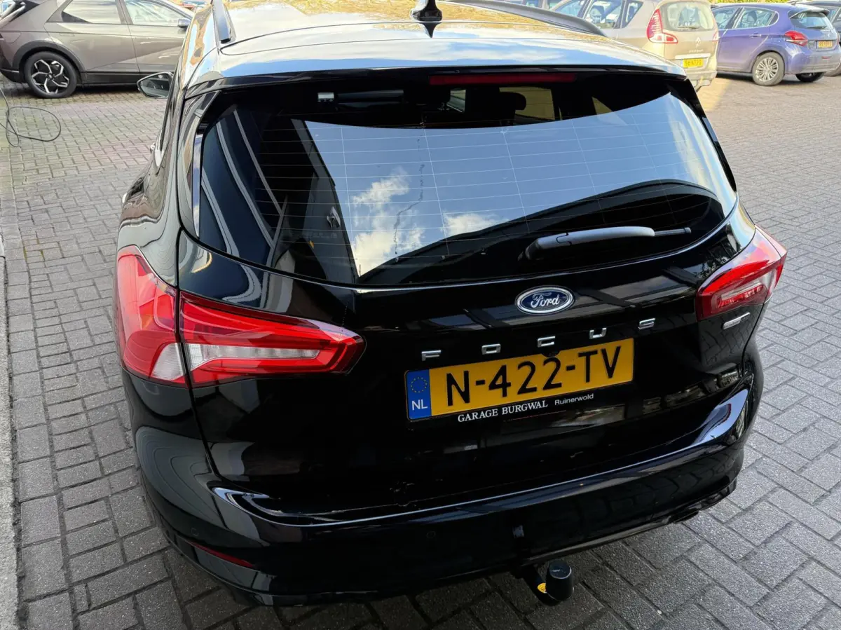1.0 EcoBoost Hybrid ST Line *ALL-IN PRIJS*
