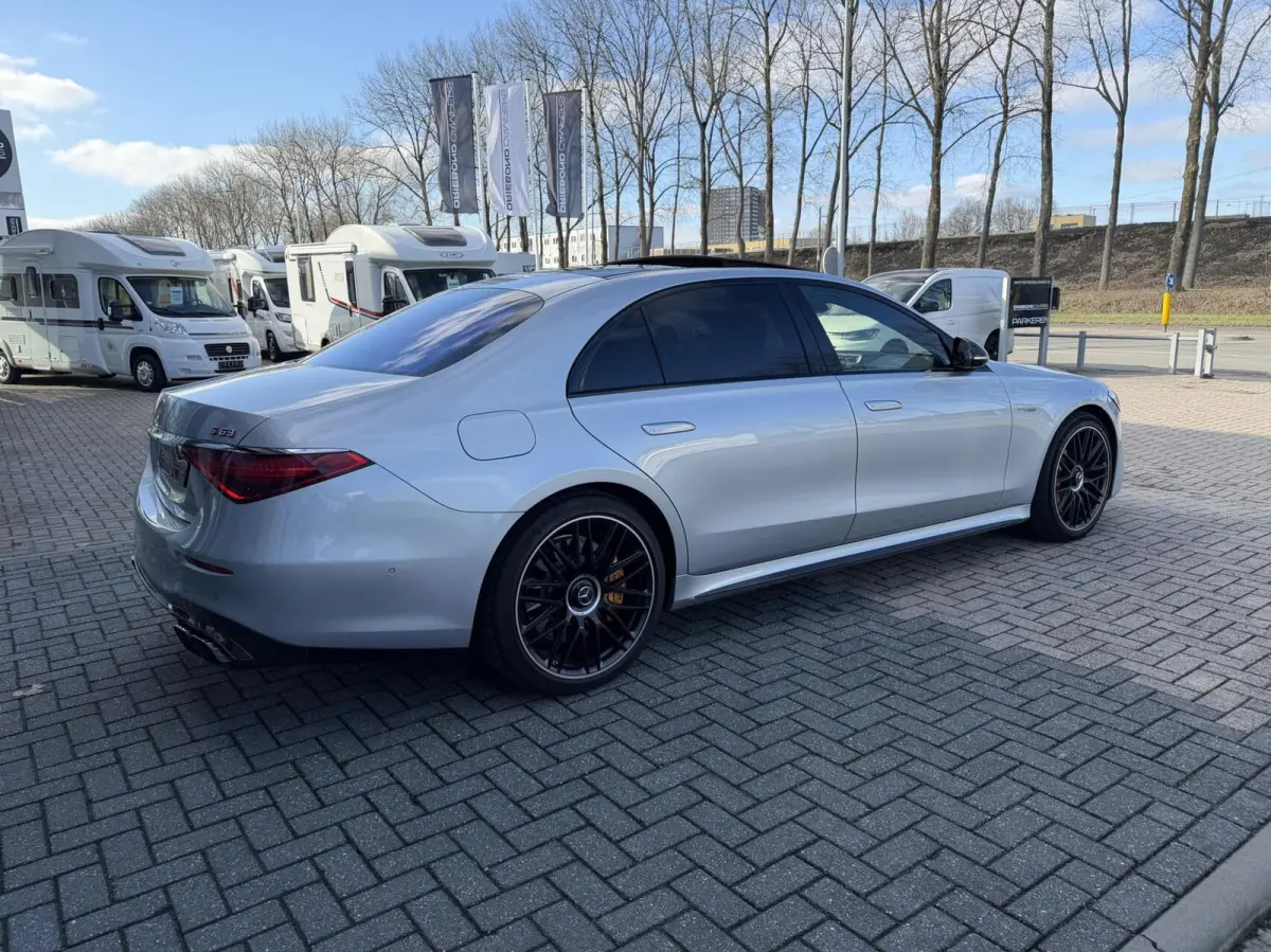AMG 63 S E Keramisch Carbon In/Exterieur Burmester 4D