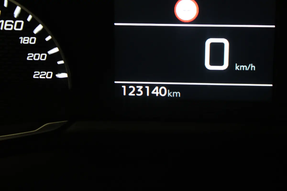 1.2 PureTech Blue Lease Active |Navi|
