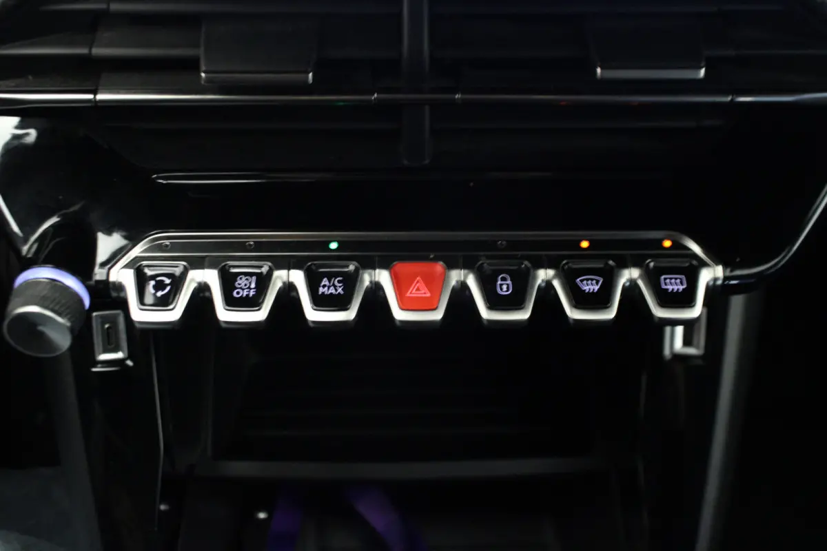 1.2 PureTech Blue Lease Active |Navi|