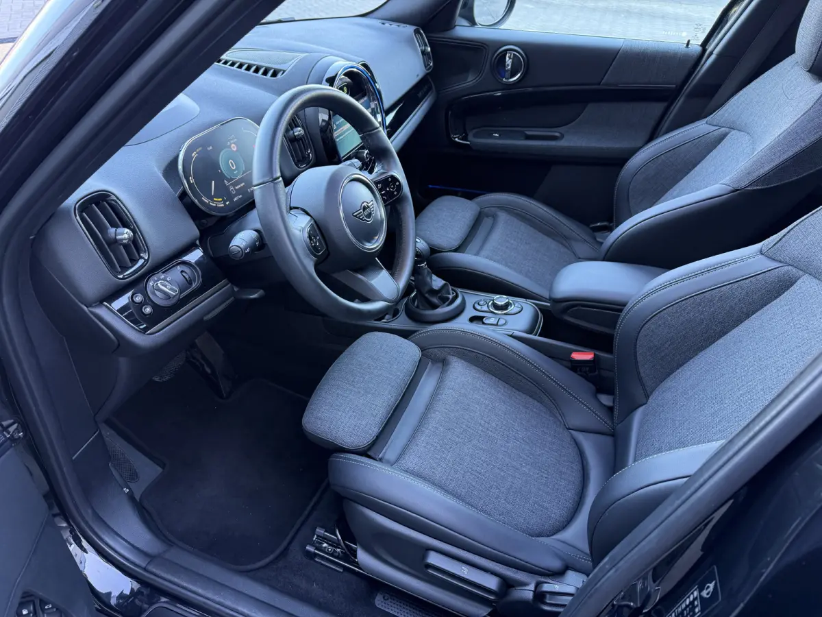 2.0 Cooper SE Pano/Camera/Apple