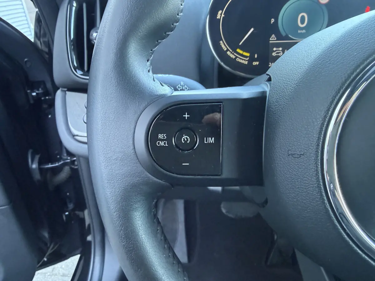 2.0 Cooper SE Pano/Camera/Apple