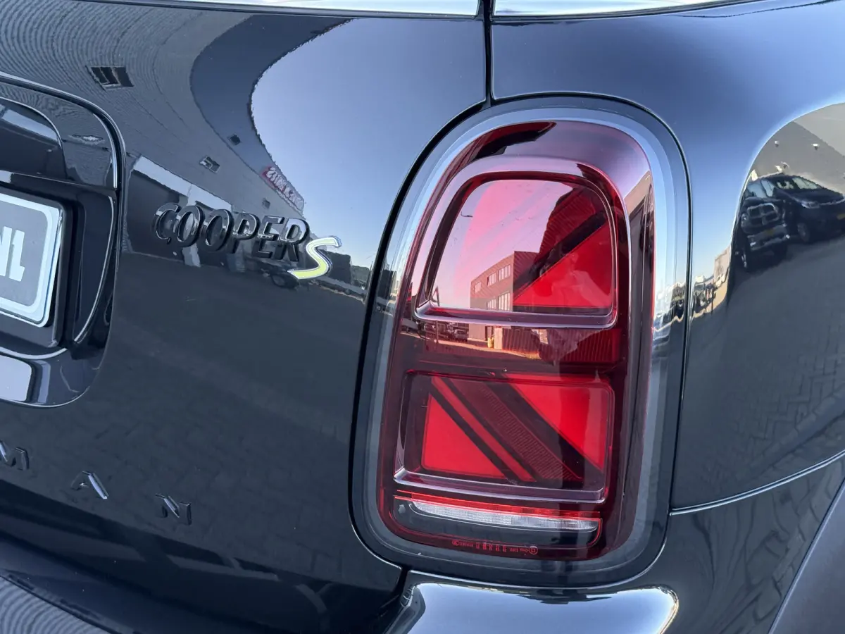 2.0 Cooper SE Pano/Camera/Apple
