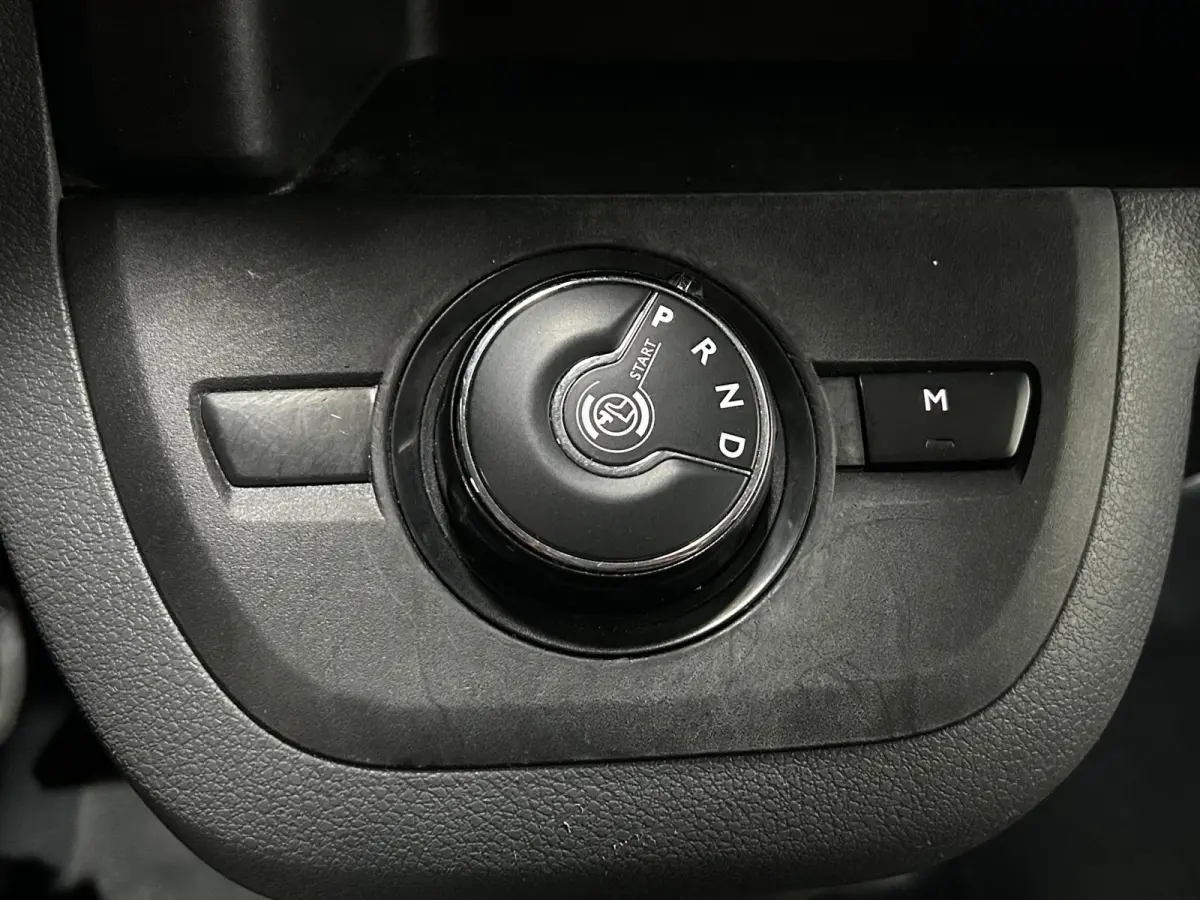 2.0 CDTI 122 pk L3H1 Automaat Airco, Cruise Dodehoek Assist, Laadruimte Pakket, PDC V+A, 2-Zits