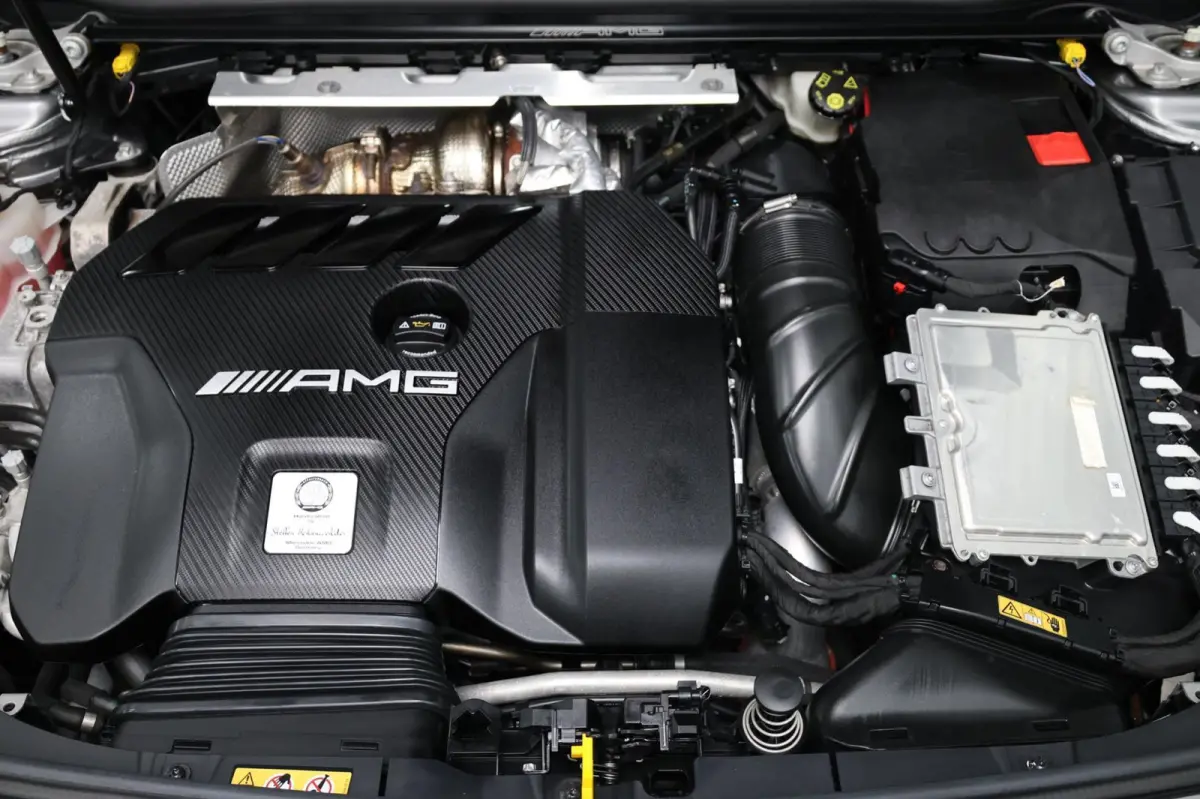AMG 45 4MATIC+ MULTIBEAM/VIRTUAL/SFEER/PANO/LEER+S.VERWARMING+MEMORY/19" LMV/360 CAM/ACC/12 MND GARANTIE!