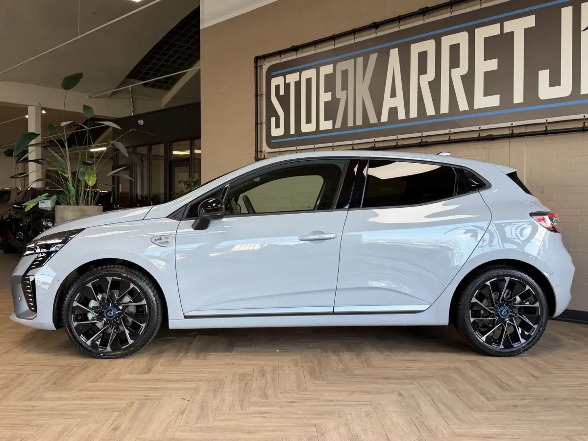 1.6 E-Tech Full Hybrid 145 esprit Alpine | Groot Navi | Bose | 360 | ACC | Dode hoek | 17" | Carplay | Led | 100% Renault Dealer onderhouden!
