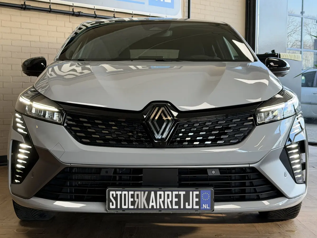 1.6 E-Tech Full Hybrid 145 esprit Alpine | Groot Navi | Bose | 360 | ACC | Dode hoek | 17" | Carplay | Led | 100% Renault Dealer onderhouden!
