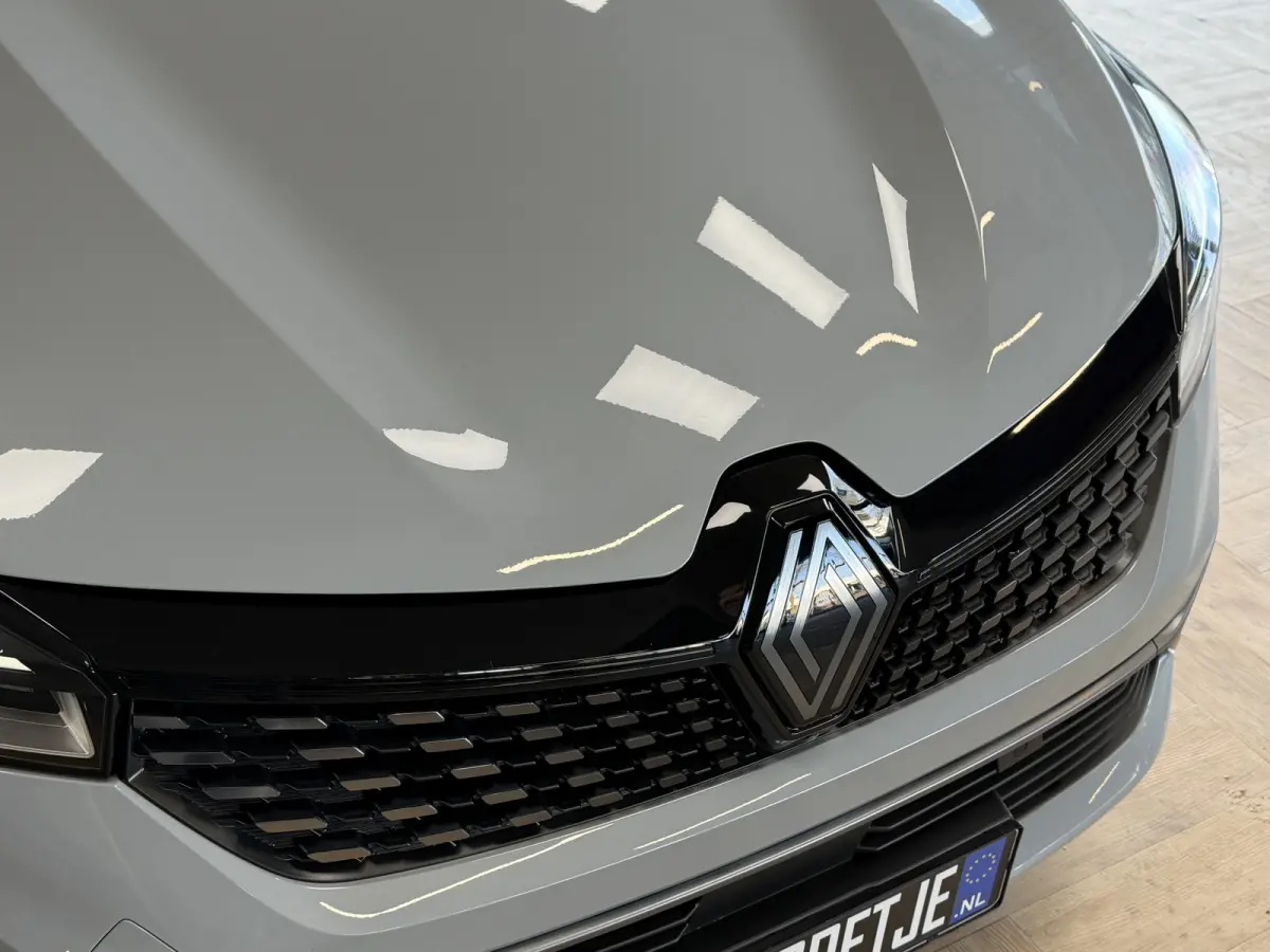 1.6 E-Tech Full Hybrid 145 esprit Alpine | Groot Navi | Bose | 360 | ACC | Dode hoek | 17" | Carplay | Led | 100% Renault Dealer onderhouden!