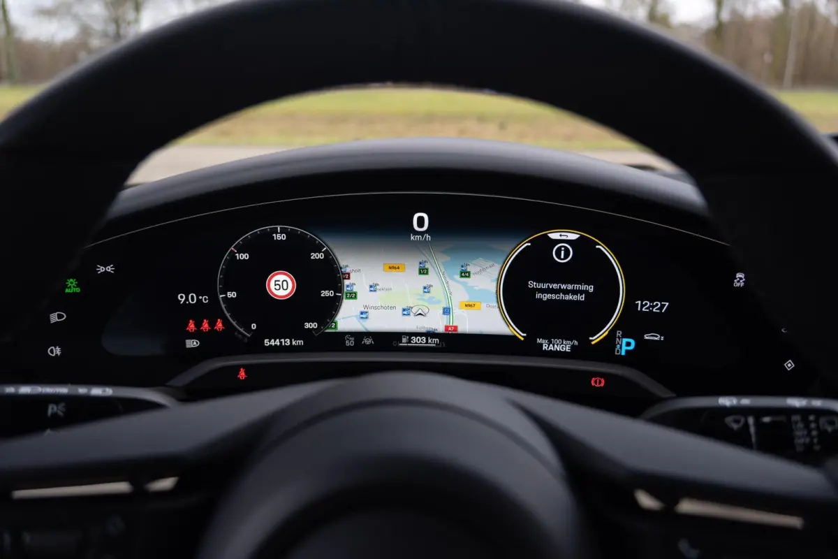 4 93 kWh Performance|Krijt|1 Eig.|Org NL NAP|BTW|Chrono|HUD|Panoramadak|LED|PSCB|OffroadDesign|Bose|Luchtvering|Fietsendrager|Full Option|Dealer Onderhouden