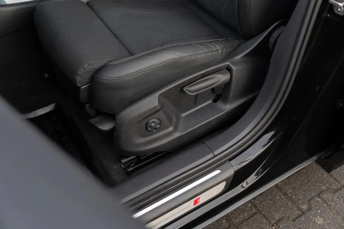 2.0 TFSI Quattro 220PK Design S-Line|2e Eig|Automaat|Leder|LED|Audi Sound|Camera|Hoge Instap|Isofix|Volledig Onderhouden
