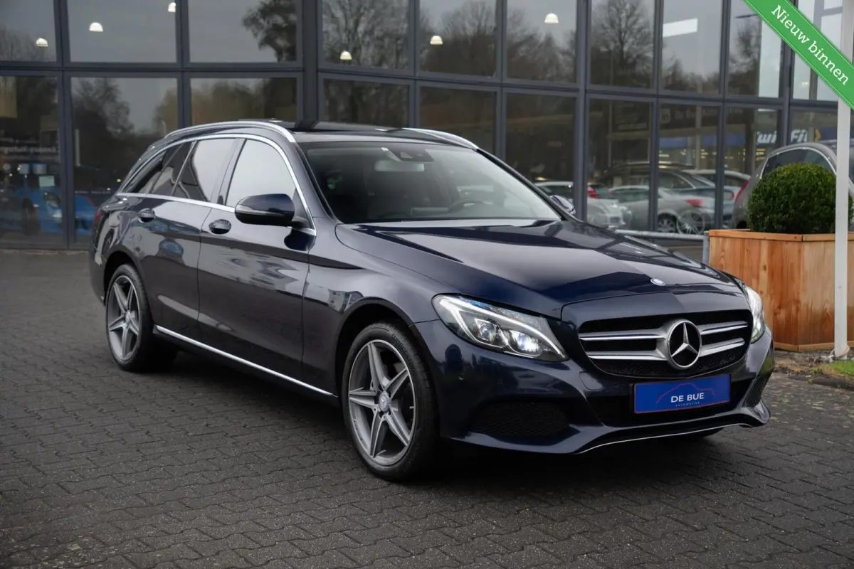 220 CDI 4Matic|Prestige AMG|Burmester|Trekhaak|Panoramadak|Leder|Stoel Ventilatie / Verwarming|Cavansite Blue|Volledig Onderhouden