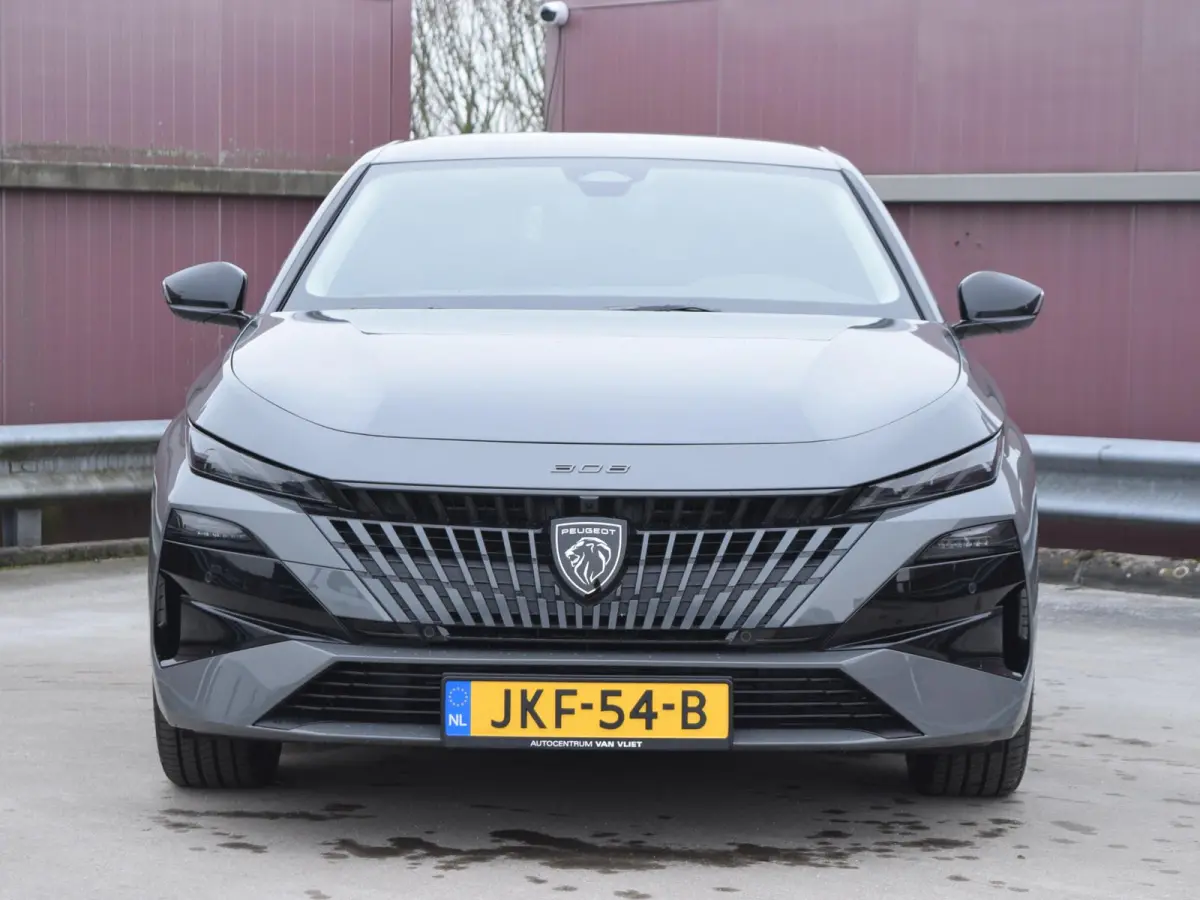1.2 Hybrid 145 e-DCS6 Allure 145 PK | NAVI | PARKEERSENSOREN MET CAMERA | NIEUW MODEL!