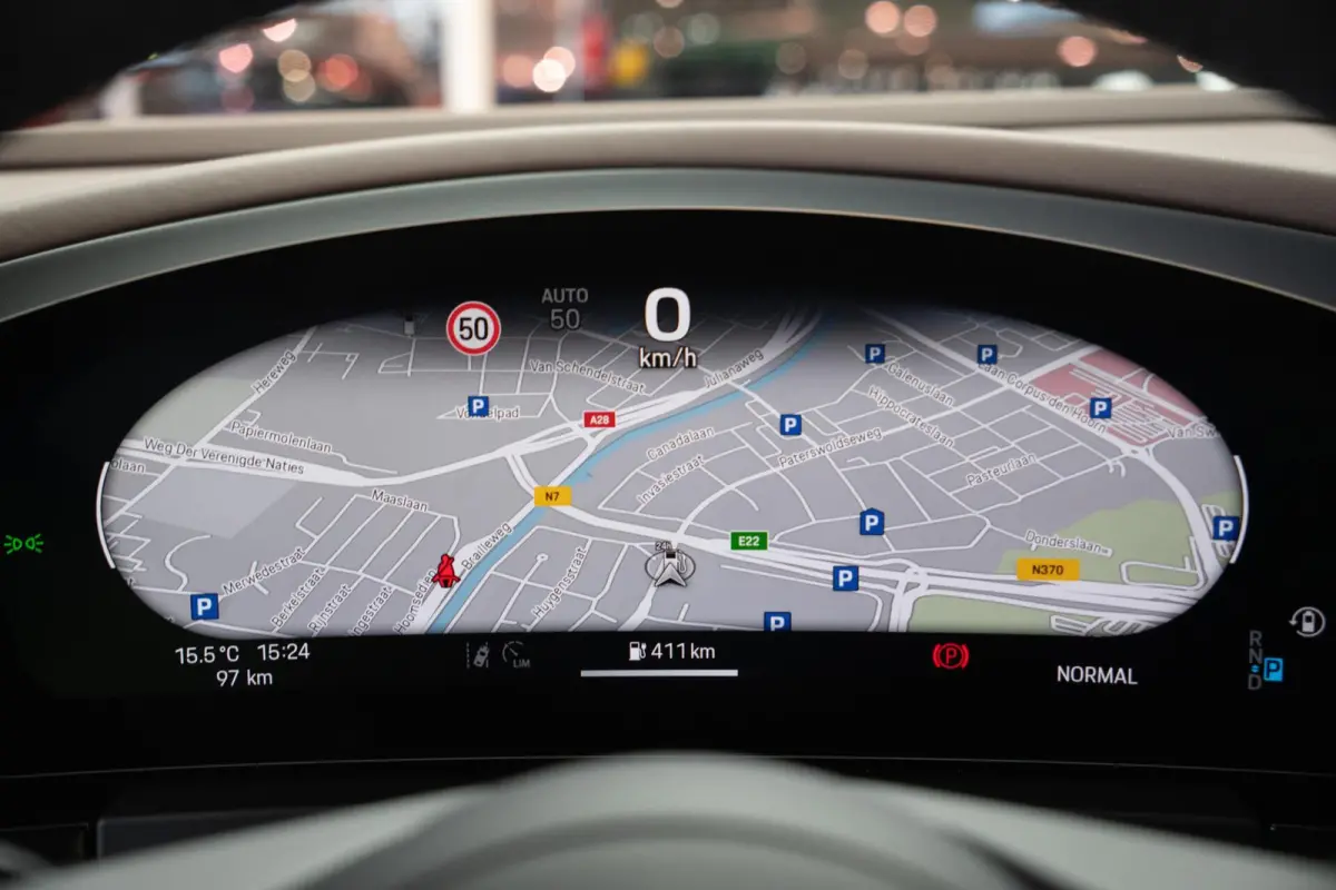4 E 100 kWh|1 Eig.|Org NL NAP|BTW|Luchtvering|Sportchrono|BOSE|360|ClubLeder|Dealer Onderhouden