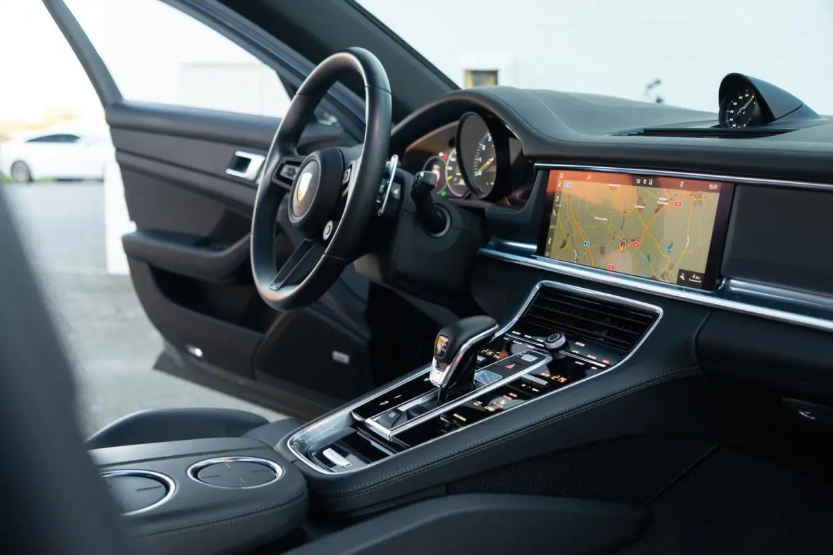 2.9 4 E-Hybrid|Org. NL|1 Eig.|SportDesign|Panoramadak|BOSE|Massage|Soft Close|Head UP|Nachtblauw Metallic|Dealer Onderhouden