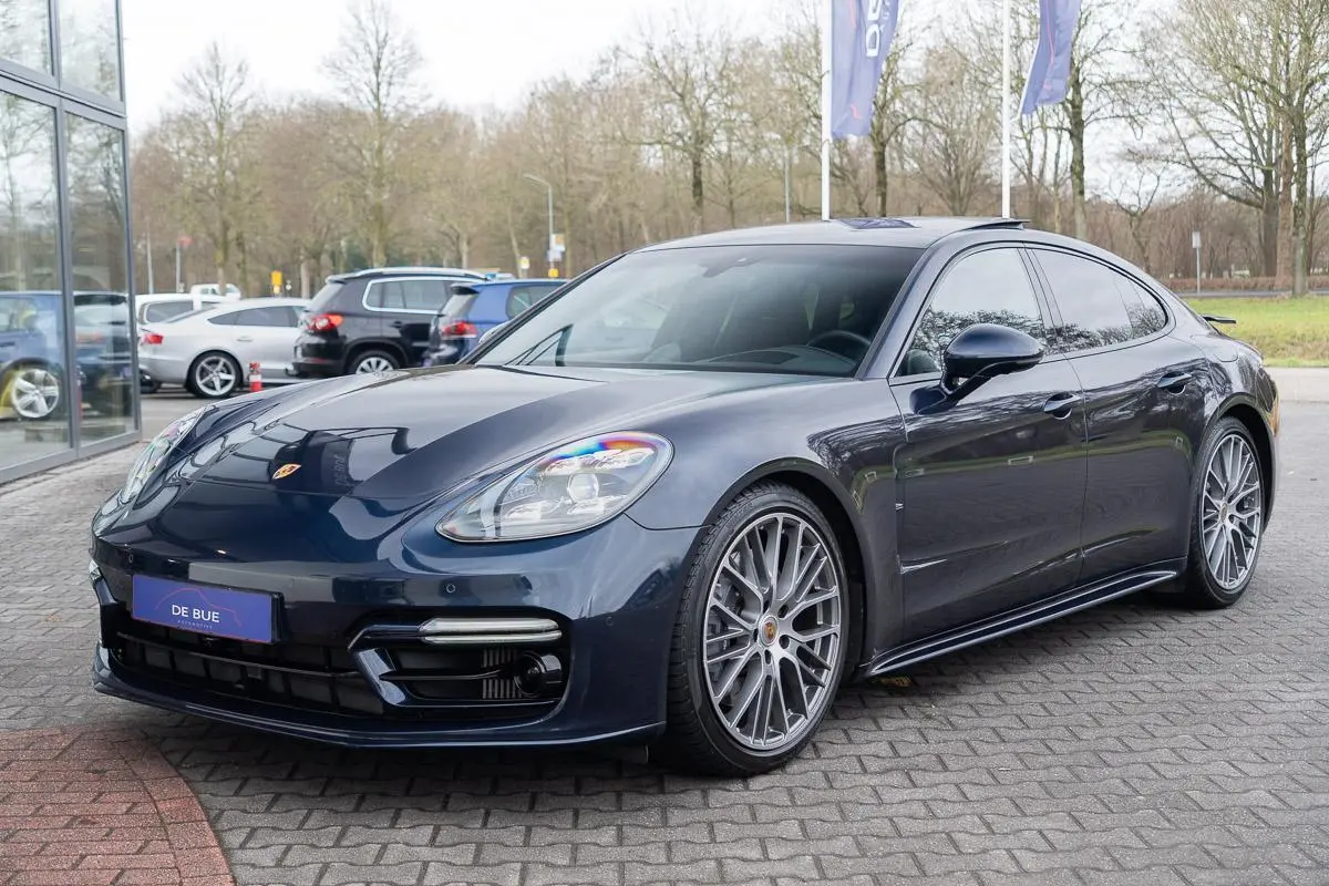 2.9 4 E-Hybrid|Org. NL|1 Eig.|SportDesign|Panoramadak|BOSE|Massage|Soft Close|Head UP|Nachtblauw Metallic|Dealer Onderhouden