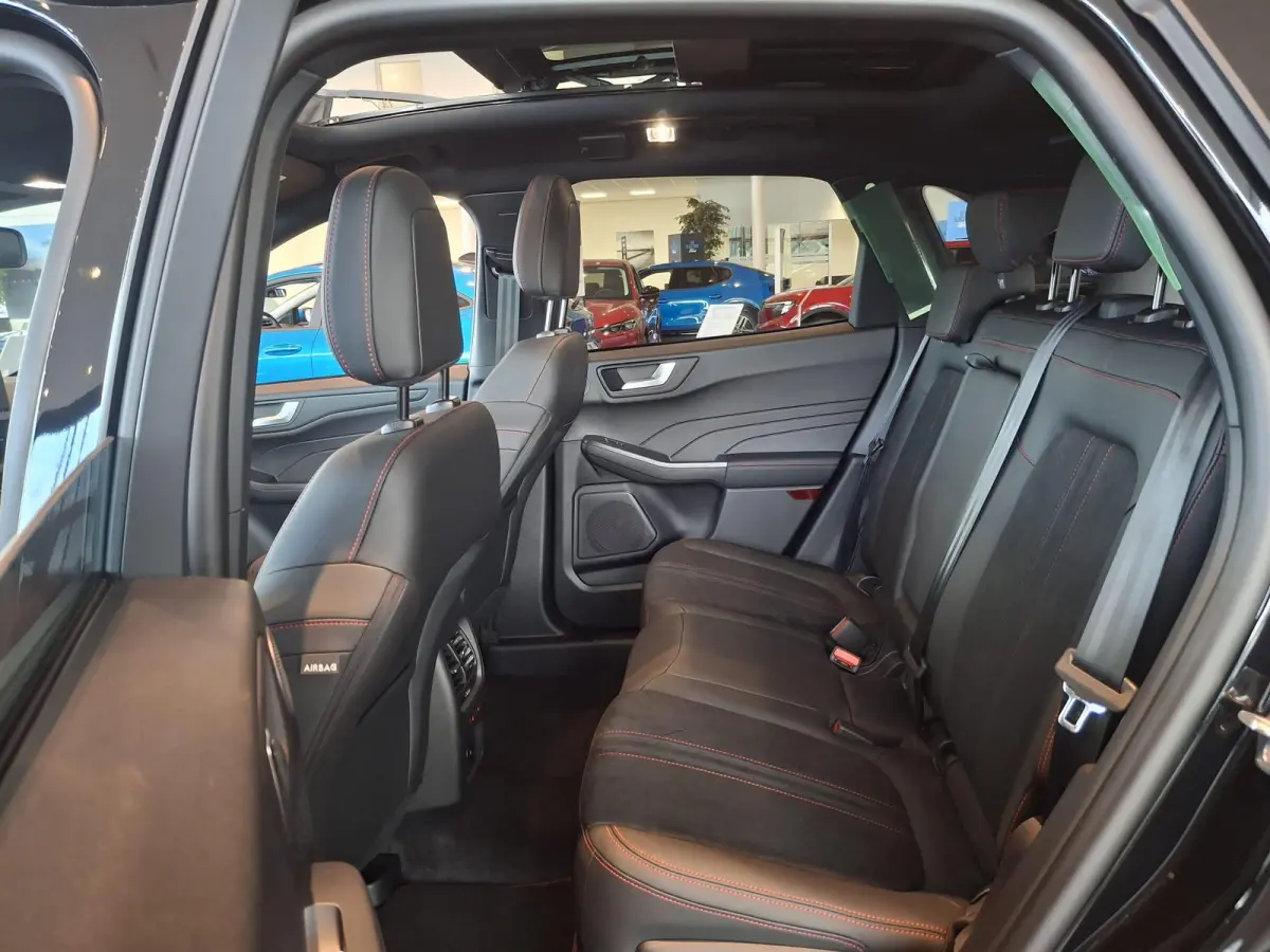 2.5 PHEV ST-Line X | 243PK | Te bestellen | Adaptive cruise control | Dodehoekdetectie | Winterpack | Elektrische Trekhaak | Coast to Coast verlichting | Panoramadak | 19 Inch | Memory |
