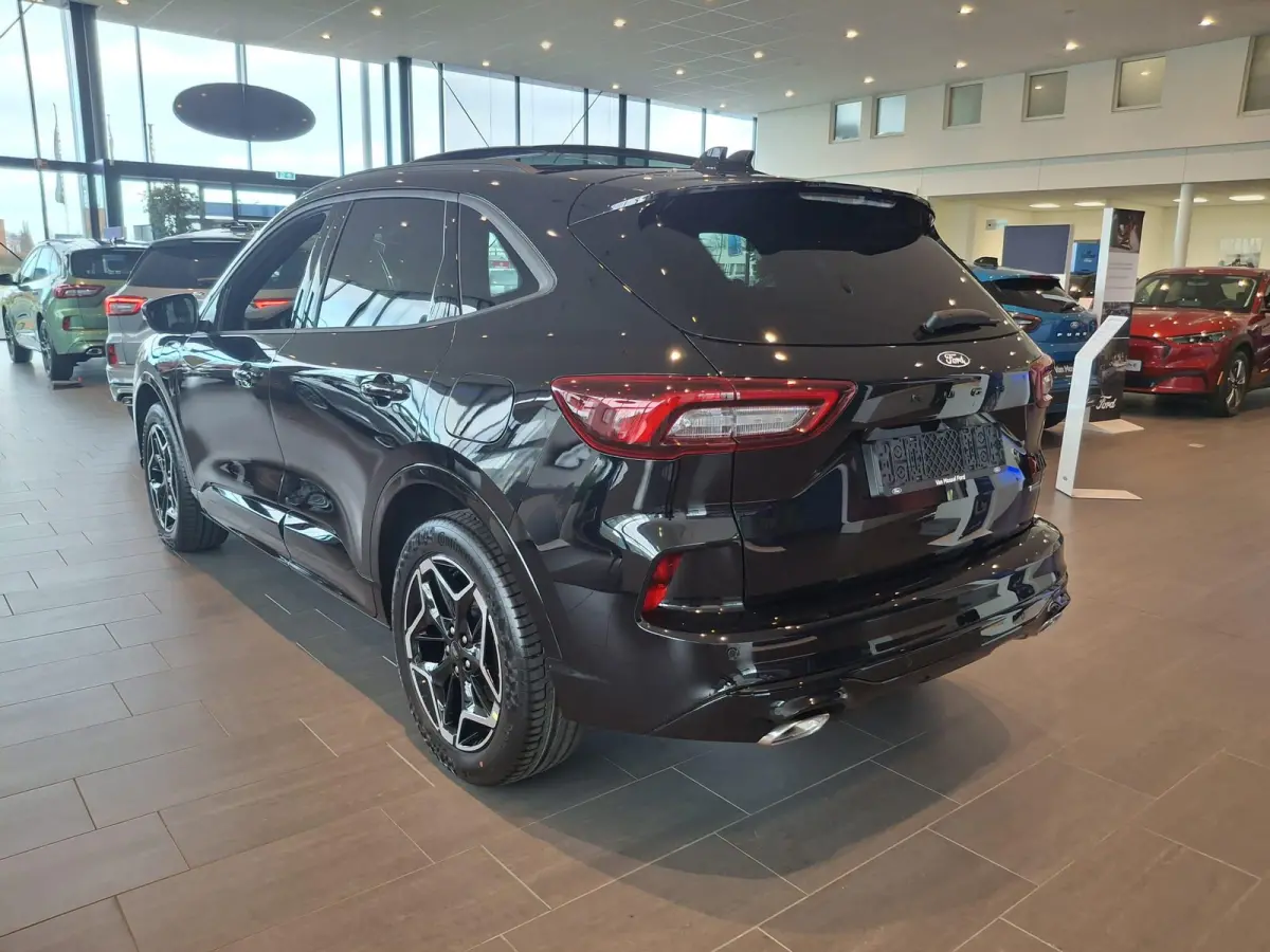 2.5 PHEV ST-Line X | 243PK | Te bestellen | Adaptive cruise control | Dodehoekdetectie | Winterpack | Elektrische Trekhaak | Coast to Coast verlichting | Panoramadak | 19 Inch | Memory |