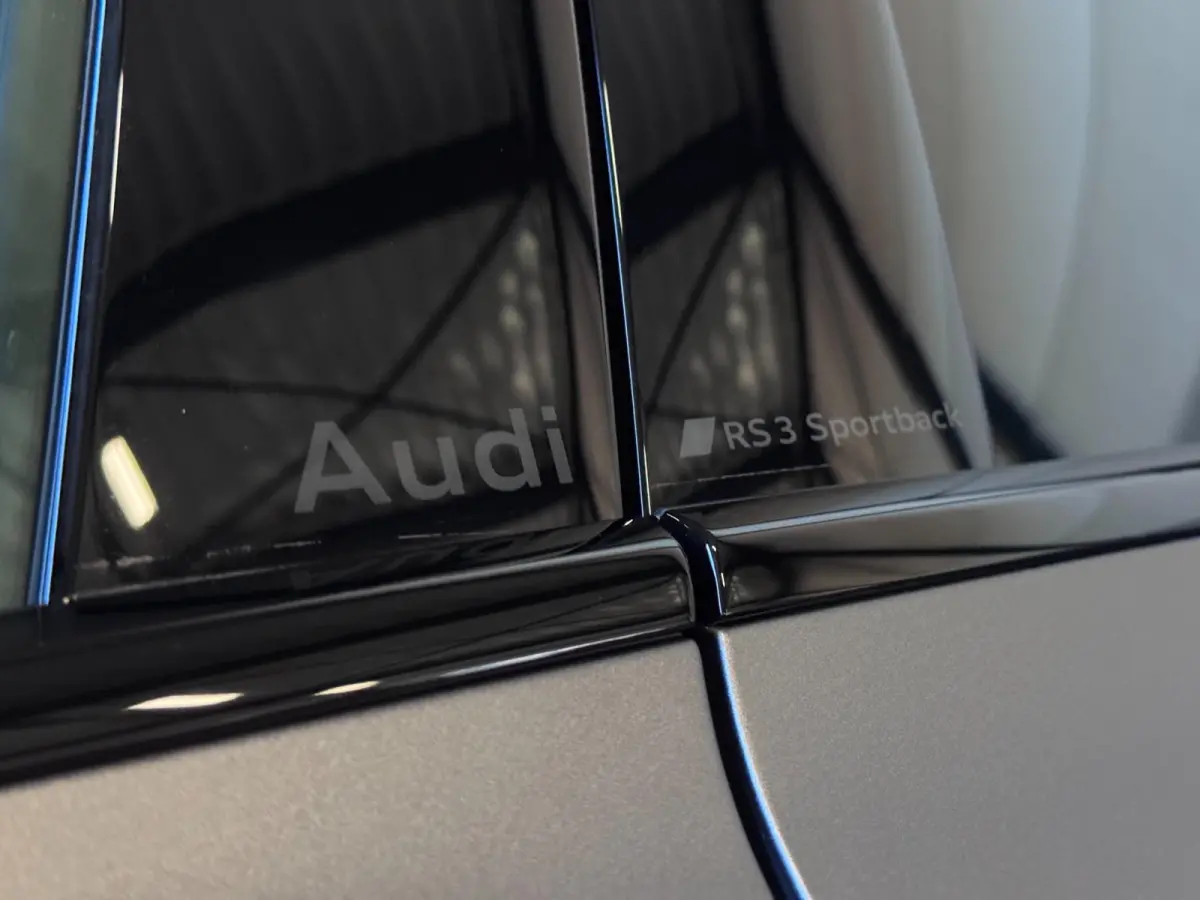 RS3 2.5 TFSI RS 3 quattro | SCHAALSTOELEN | ALCANTARA | PANO | SONOS