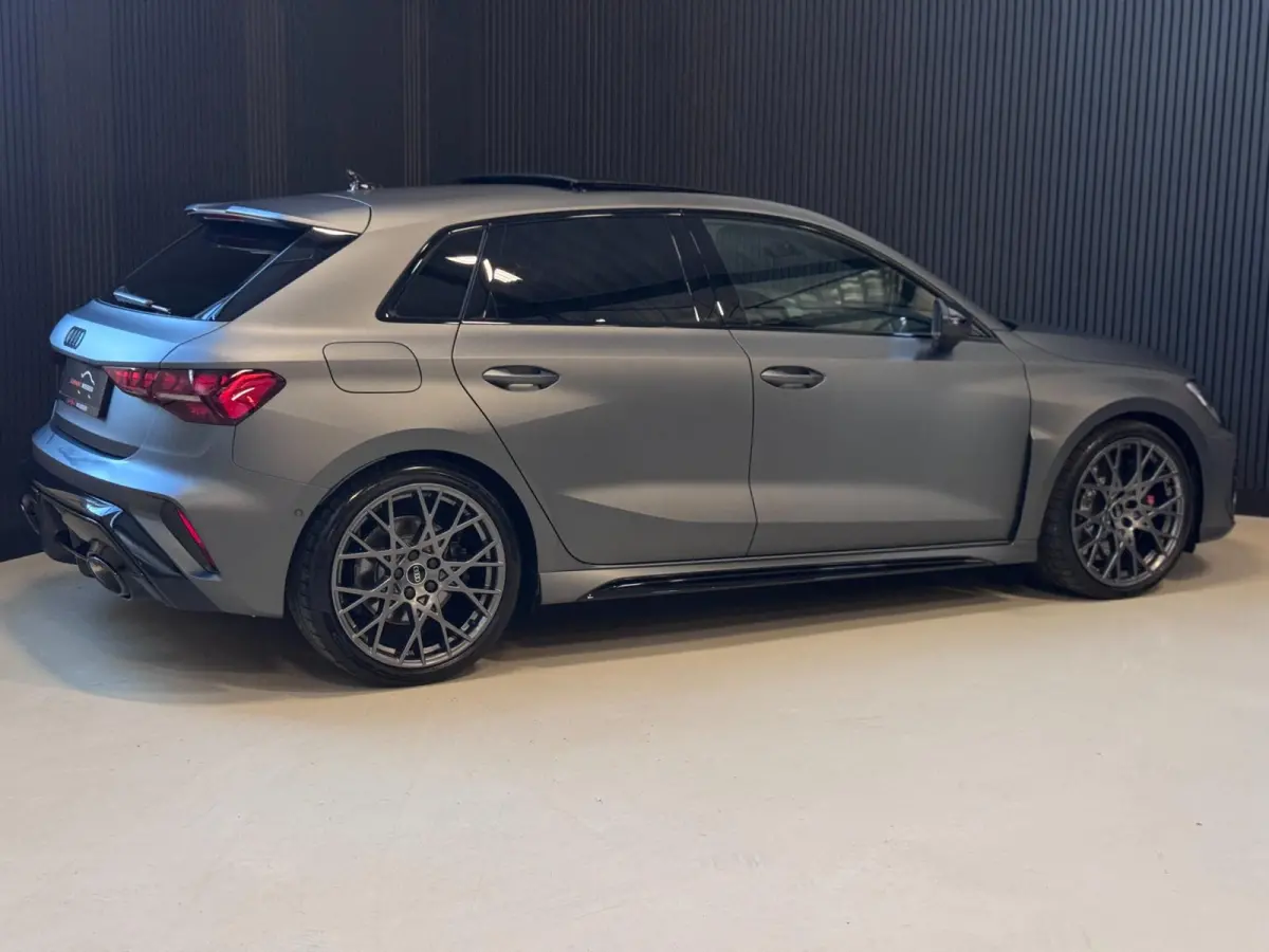 RS3 2.5 TFSI RS 3 quattro | SCHAALSTOELEN | ALCANTARA | PANO | SONOS