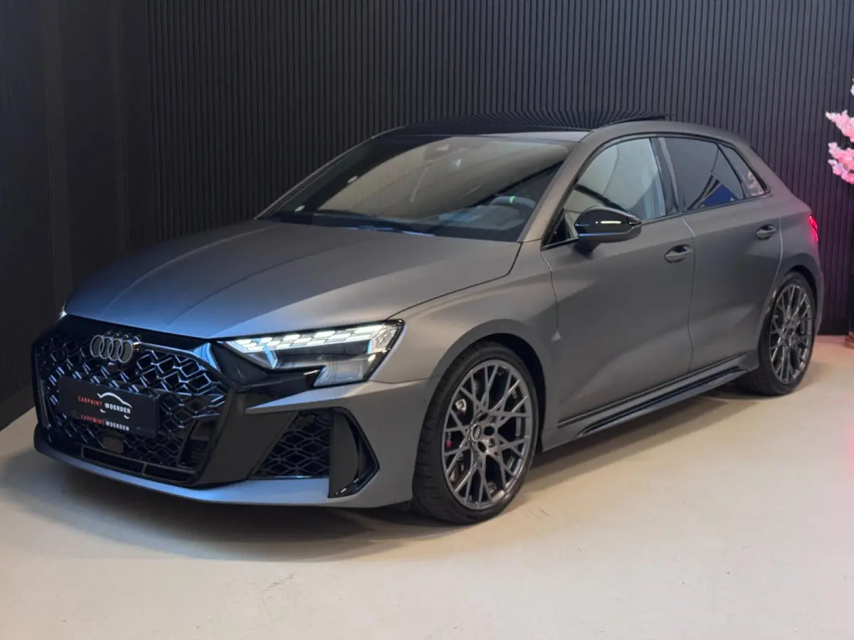 RS3 2.5 TFSI RS 3 quattro | SCHAALSTOELEN | ALCANTARA | PANO | SONOS