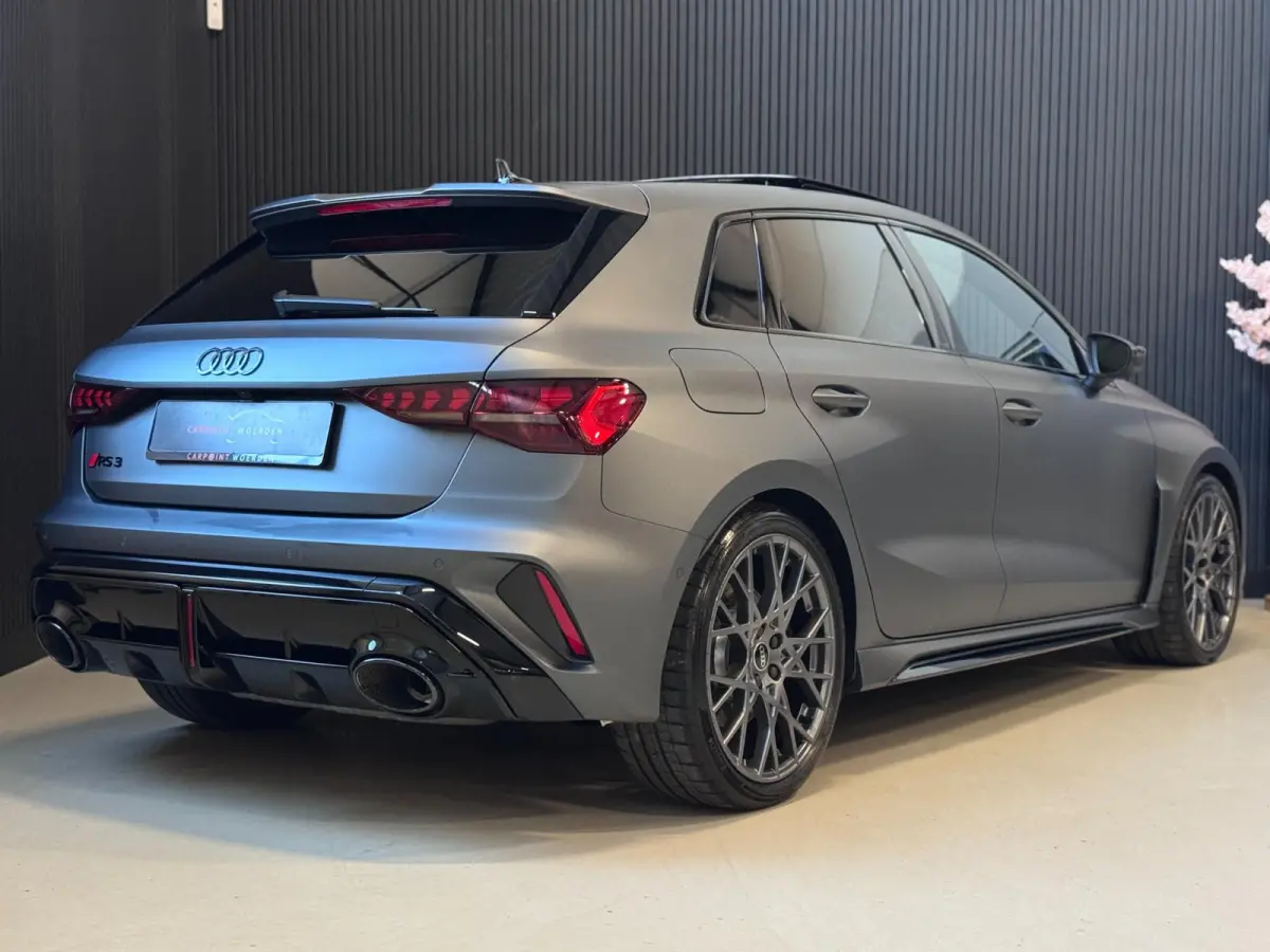 RS3 2.5 TFSI RS 3 quattro | SCHAALSTOELEN | ALCANTARA | PANO | SONOS