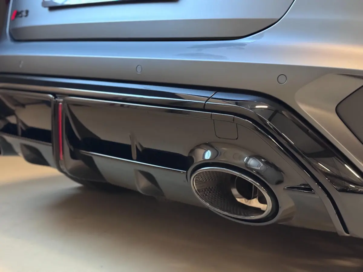 RS3 2.5 TFSI RS 3 quattro | SCHAALSTOELEN | ALCANTARA | PANO | SONOS