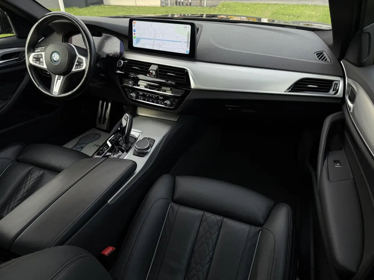 530e High Executive - M-SPORT/LASER/CAM/DAK/NAP