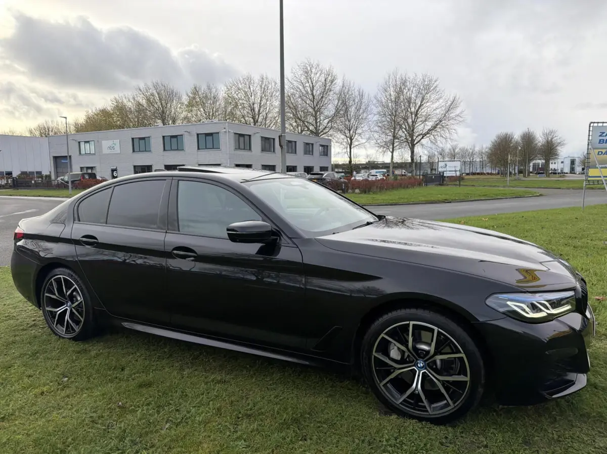 530e High Executive - M-SPORT/LASER/CAM/DAK/NAP