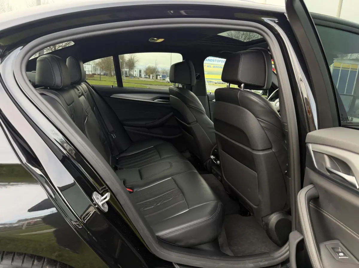 530e High Executive - M-SPORT/LASER/CAM/DAK/NAP