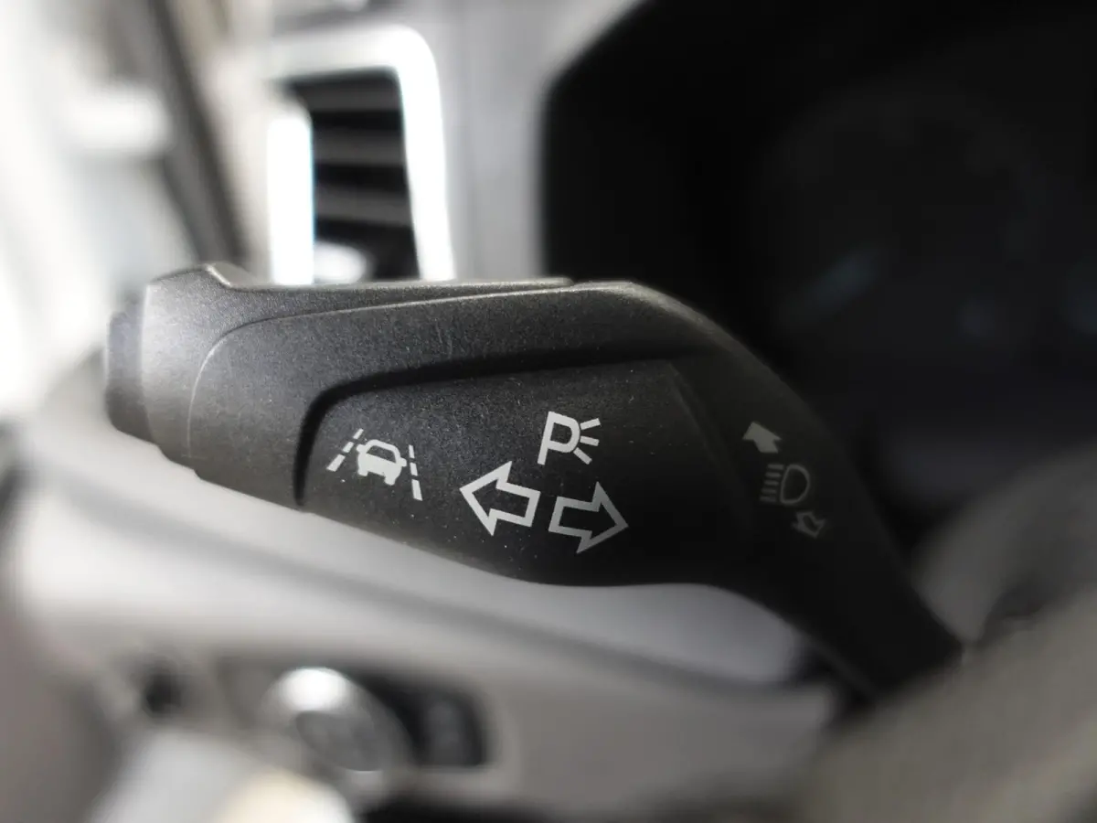 330 2.0 TDCI L3H2 Trend Airco Adaptive Cruise Control Navigatie Trekhaak