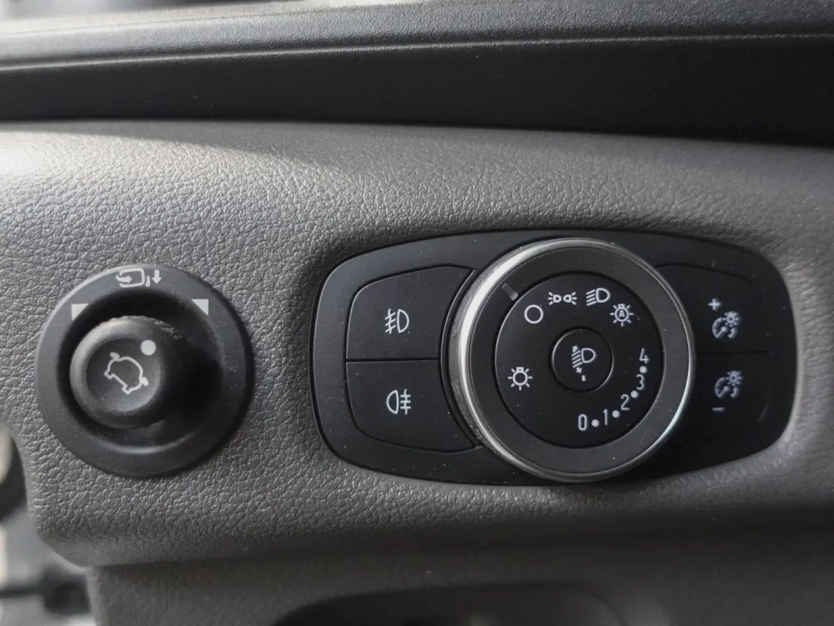 330 2.0 TDCI L3H2 Trend Airco Adaptive Cruise Control Navigatie Trekhaak