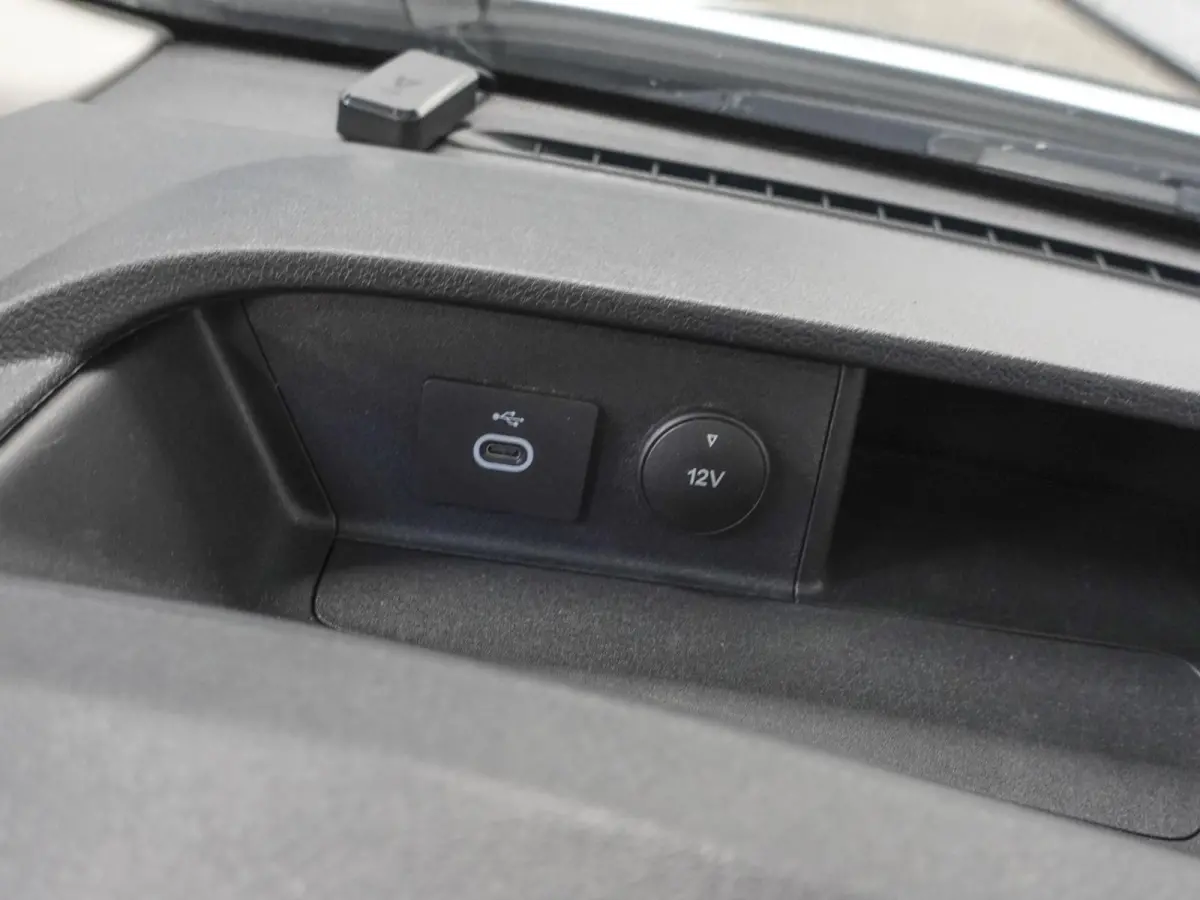 330 2.0 TDCI L3H2 Trend Airco Adaptive Cruise Control Navigatie Trekhaak