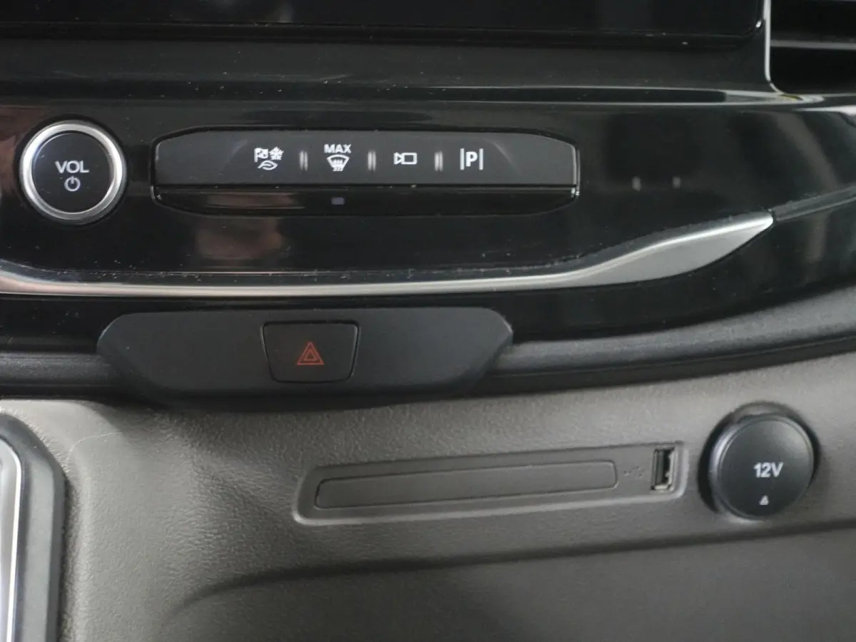 330 2.0 TDCI L3H2 Trend Airco Adaptive Cruise Control Navigatie Trekhaak