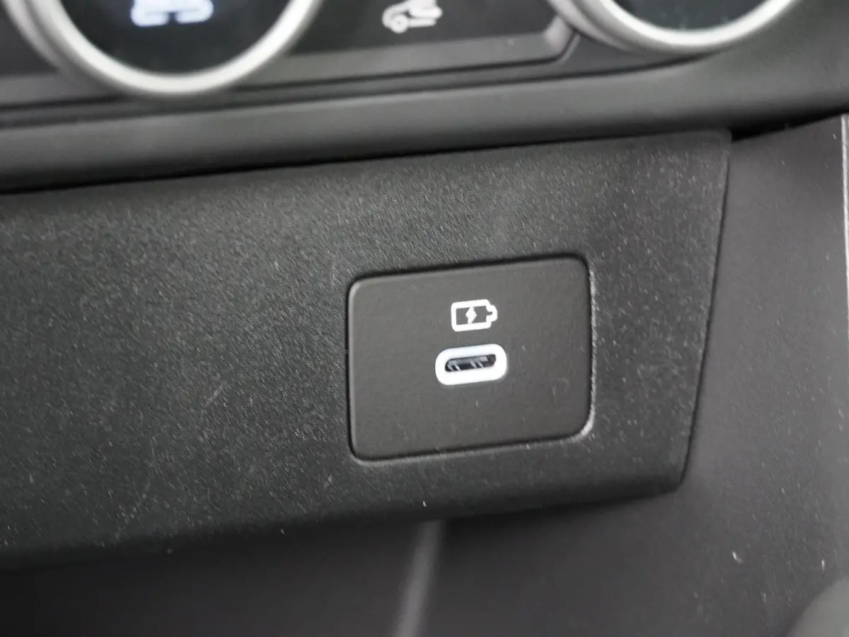 TCe 90 journey | Parkeercamera | Navigatie | Climate Control |