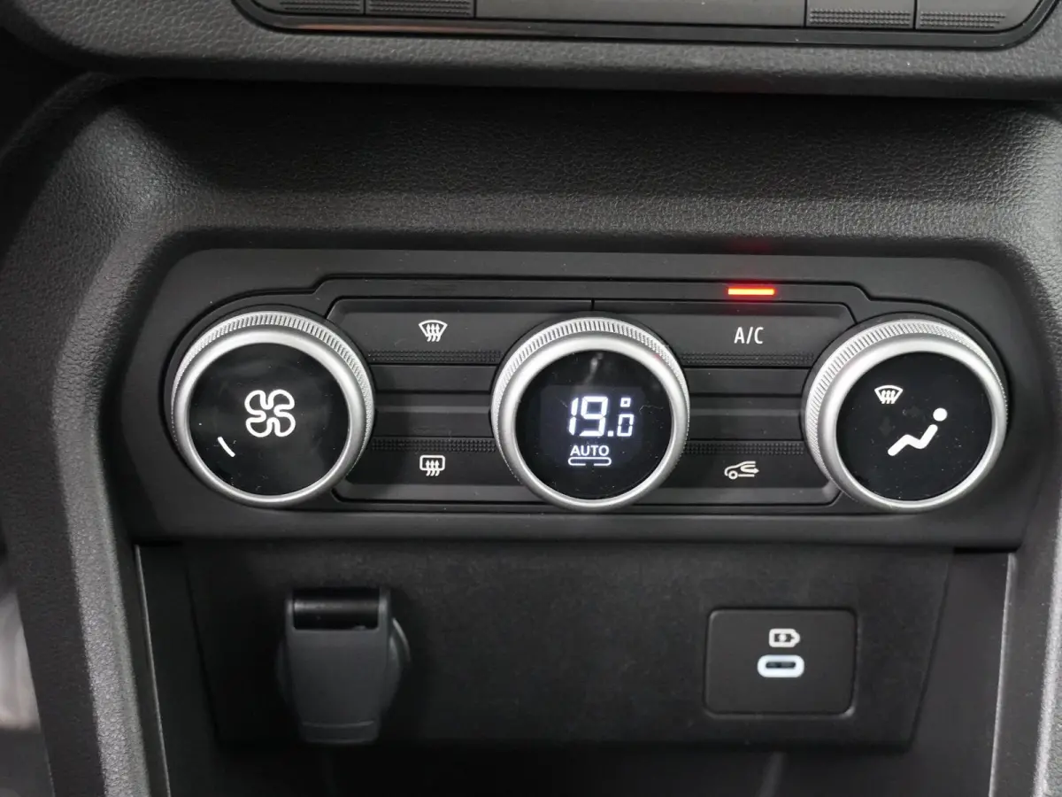 TCe 90 journey | Parkeercamera | Navigatie | Climate Control |