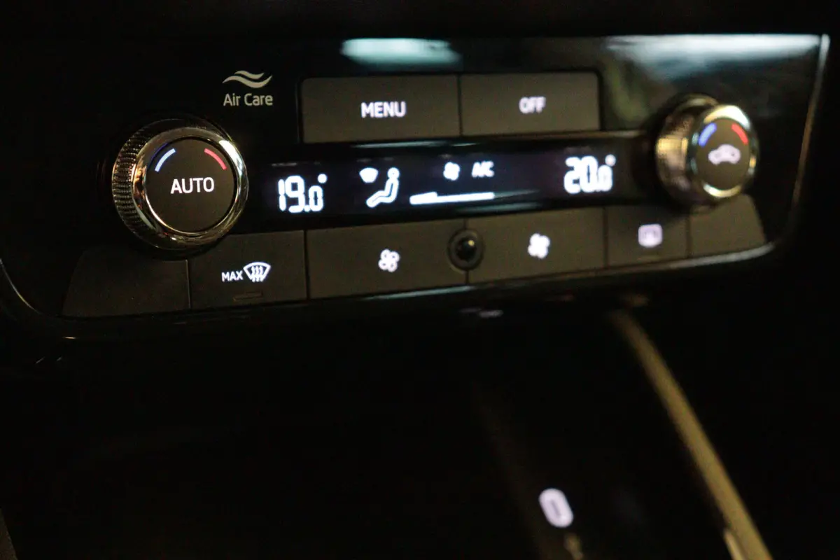 1.0 TSI Selection Automaat | APPCONNECT | CAMERA + PDC | CRUISE | KEYLESS | VIRTUAL COCKPIT |