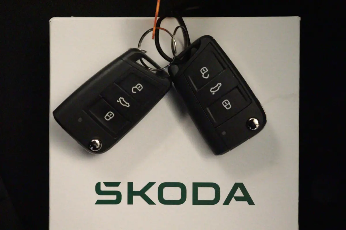 1.0 TSI Selection Automaat | APPCONNECT | CAMERA + PDC | CRUISE | KEYLESS | VIRTUAL COCKPIT |