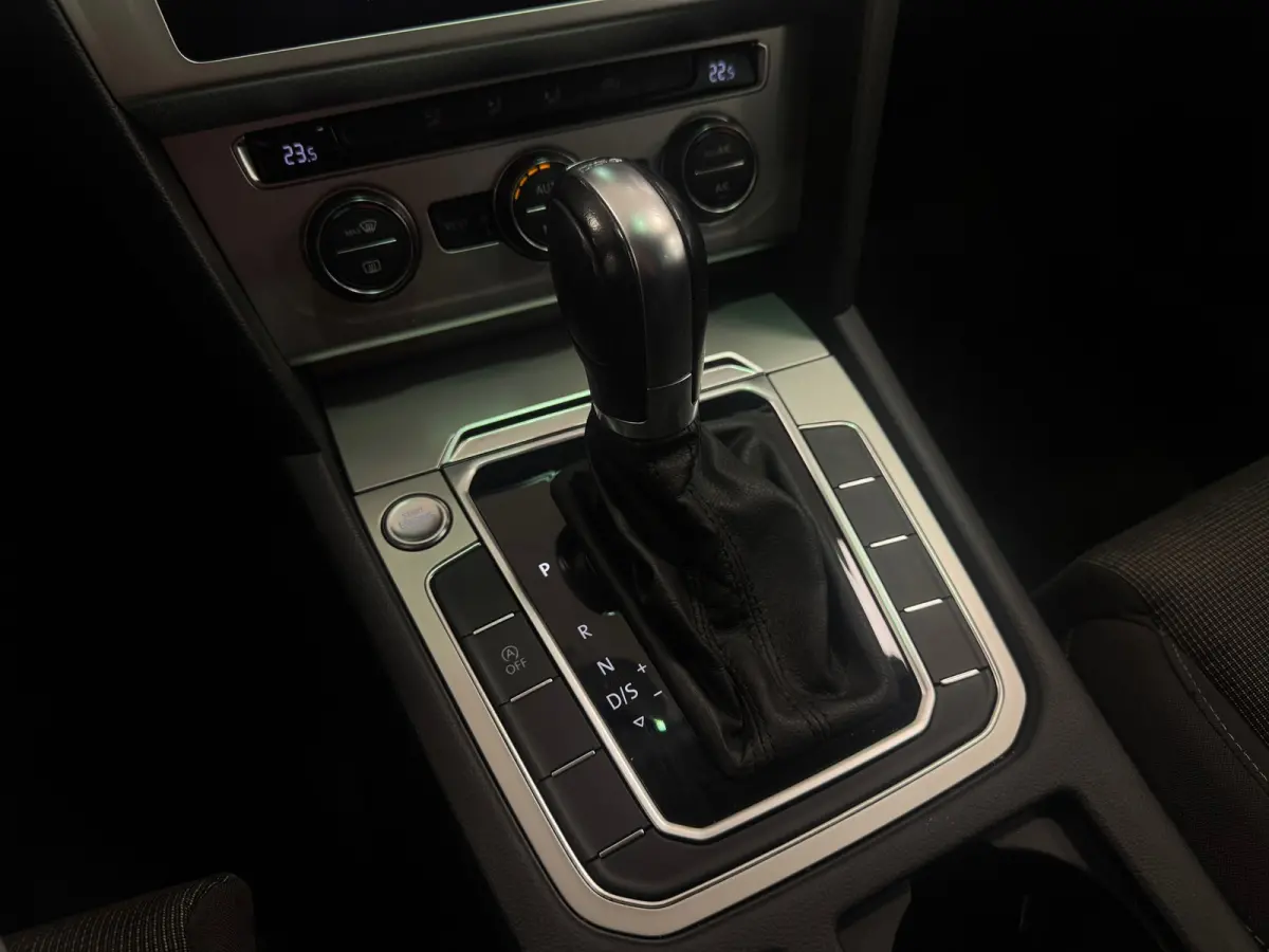 1.6 TDI Comfortline Business A/T Navi Trekhaak LED Mooi!
