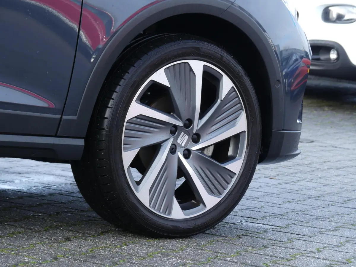 1.0 TSI FR Business Intense