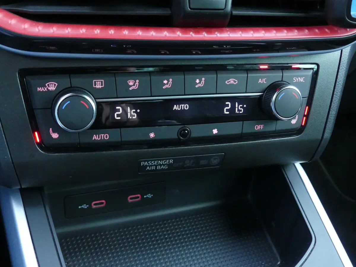 1.0 TSI FR Business Intense
